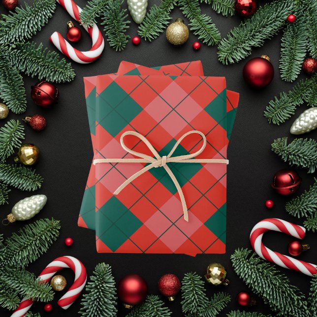 Festivrot und Grün Kariert Geschenkpapier Set (Von Creator hochgeladen)