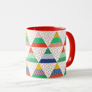 Festliche farbenfrohe Patchwork-Weihnachtsdreiecke Tasse