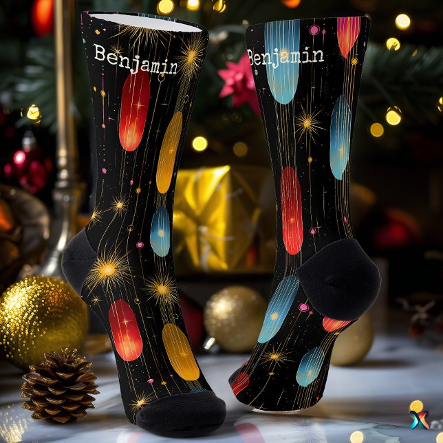 Festliche schwarze Socken mit farbenfroher Sternex (Von Creator hochgeladen)