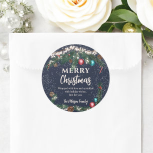 Festliche Weihnachtslichter Kiefernäste schneeblau Runder Aufkleber