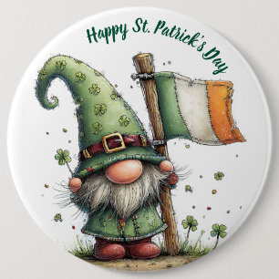 Festlicher St. Patrick's Day-Gnom mit irischer Fla Button