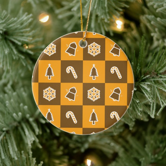 Festliches Feiertagsraster-Muster Keramik Ornament (Baum)