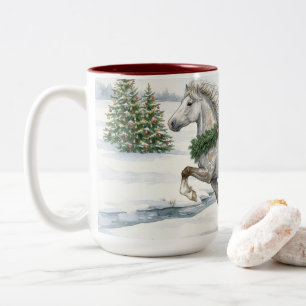 Festliches Isländisches Pferd in der Winterlandsch Zweifarbige Tasse