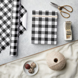 Festliches rustikales Schwarz-weißes Gingham Karie Geschenkpapier