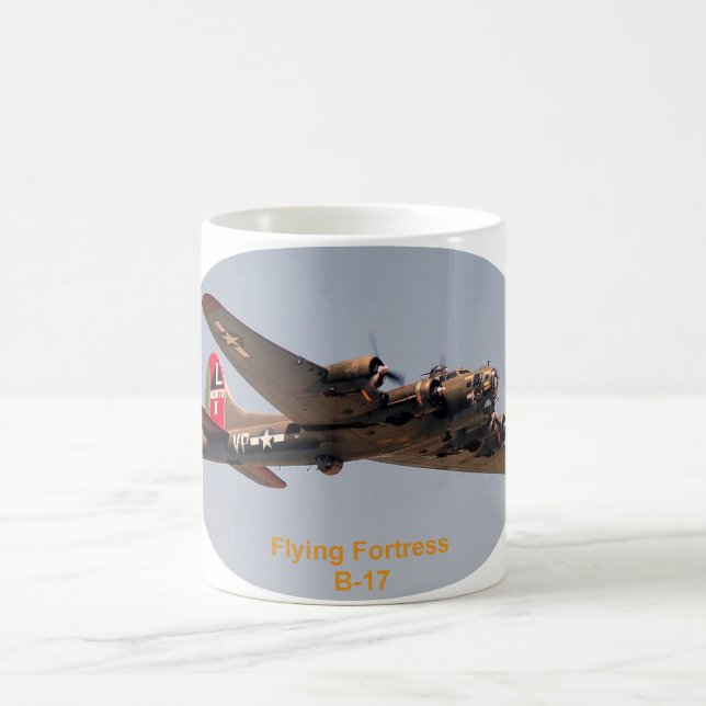 Festung des Fliegen-B-17 Kaffeetasse (Mittel)