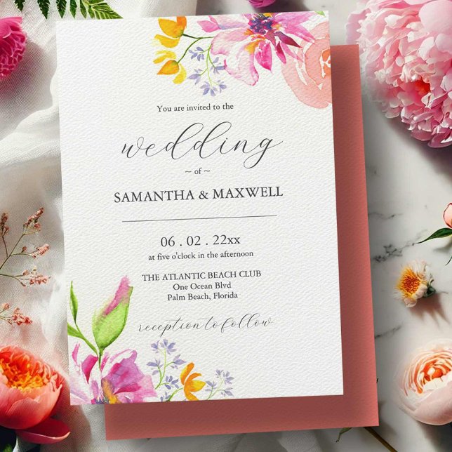 Fett florale, helle Einladungen für Hochzeiten (Watercolor bold floral blooms wedding invitations by Victoria Grigaliunas Do Tell A Belle)