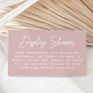 Fett gedrucktes Skript Dusty Rose Babyshower-Anzei Begleitkarte