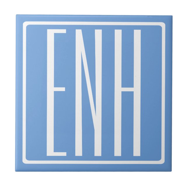 Fett Modern 3 Initialen Monogramm | Soft Blue Fliese (Vorderseite)