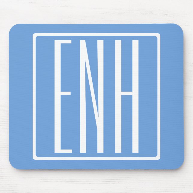 Fett Modern 3 Initialen Monogramm | Soft Blue Mousepad (Vorne)