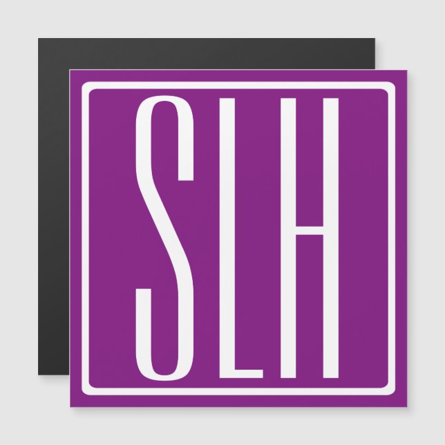 Fett Modern 3 Initialen Monogramm | Weiß und Lila Magneteinladung (Vorne/Hinten)