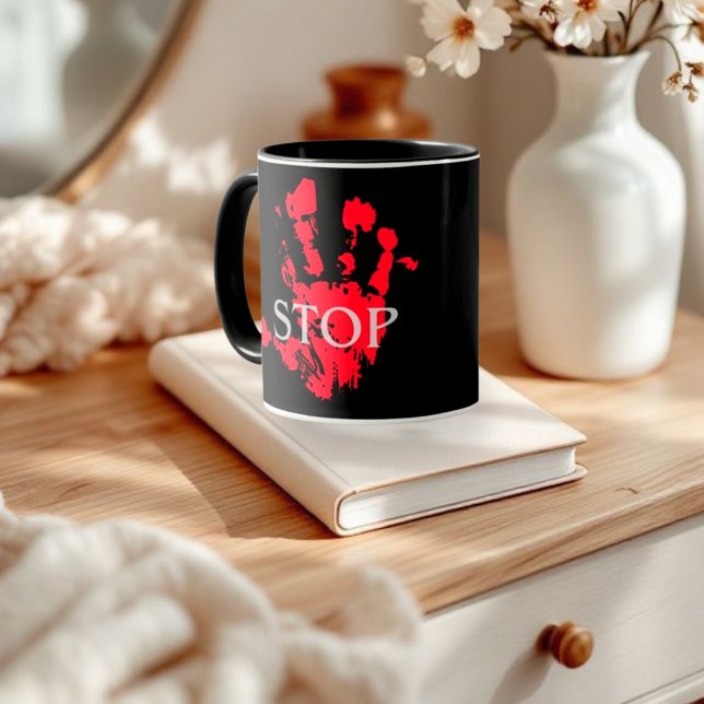Fett roter Handprint "STOP" Warnsymbol - Aktivieru Tasse (Von Creator hochgeladen)