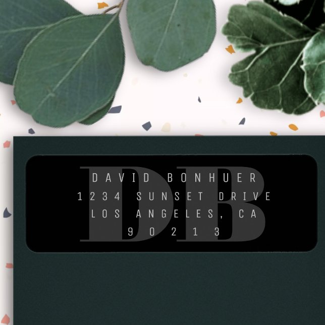 Fett-Rückgabeadresse für Schwarz-out-Monogramm (Von Creator hochgeladen)