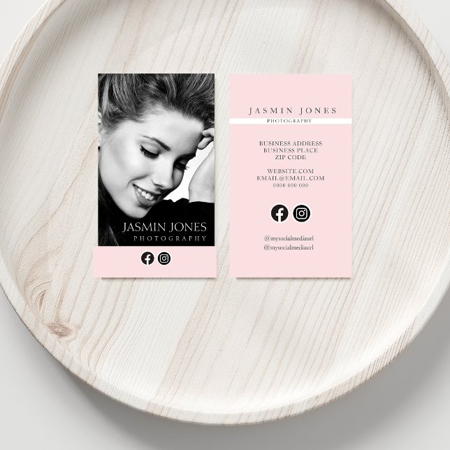 Fett Schwarz-Pink Social Media-Foto Visitenkarte (Bold Black and Pink Social Media Photo Business Card)