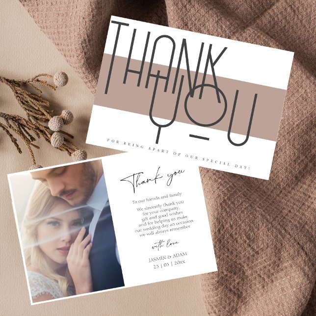 Fett Taupe und Black Typografy Foto Wedding Dankeskarte (Bold Taupe and Black Typography Photo Wedding Thank You Card)
