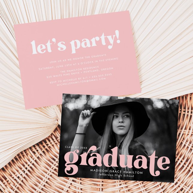 Fett Typografie Blush Pink Foto Graduation Party Einladung (Von Creator hochgeladen)