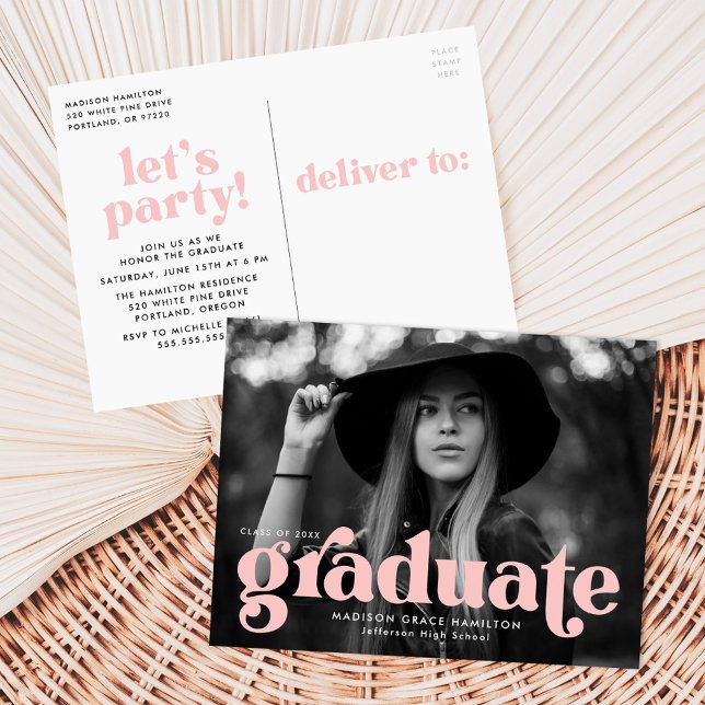 Fett Typografie Blush Pink Foto Graduation Party Einladungspostkarte (Von Creator hochgeladen)