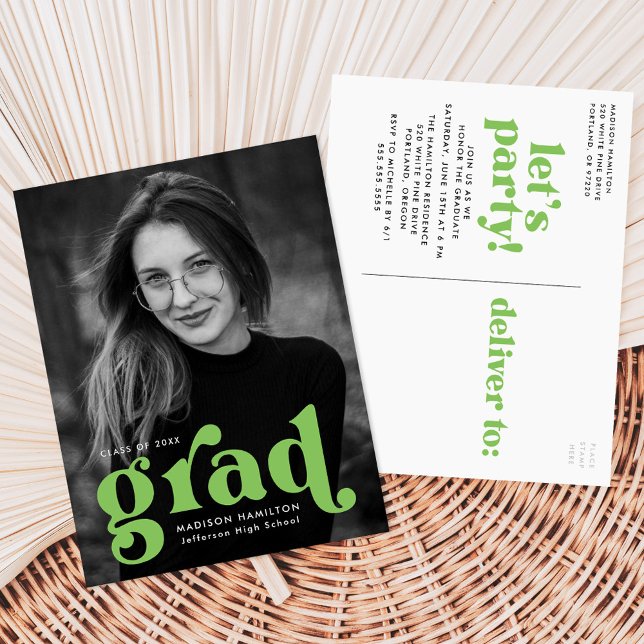 Fett Typografie Lime Green Foto Graduation Party Einladungspostkarte (Von Creator hochgeladen)