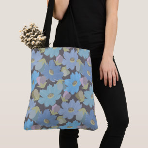 Fette und blaue Kosmosblumen