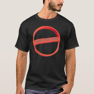 Fettes rotes „Mind The Gap“-Grafik T-Shirt