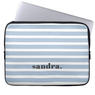 Fettgedruckter benutzerdefinierter Name Dusty Blue Laptopschutzhülle