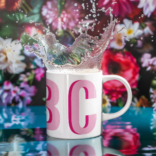Fettgestrichene Rosa-3-Letter-Monogramm Kaffeetasse