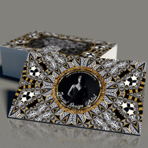 Fettiges Schwarz-Gold-Geometrisches Gothic-Design-