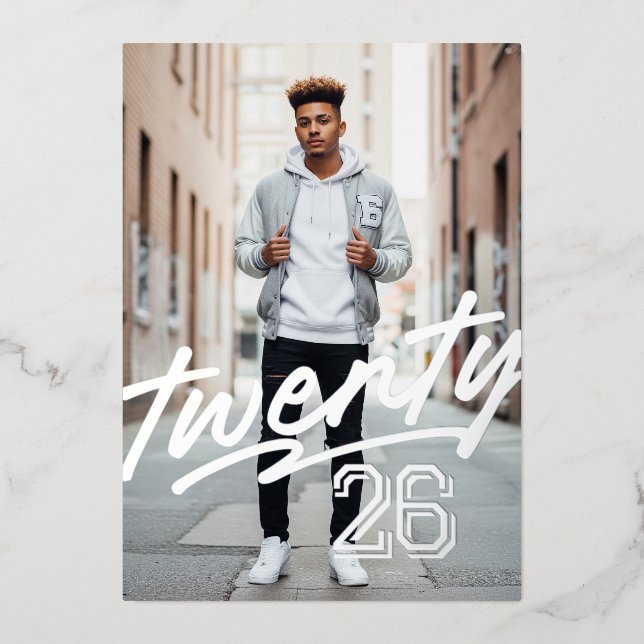 Fettschrift Grad | Maskuliner Foto Abschluss Folieneinladung (Vorderseite)