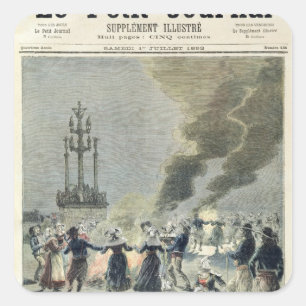 Feuer beleuchtet, um die Sommersonnenwende herein Quadratischer Aufkleber