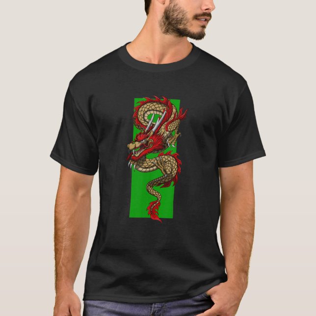 Feuer Dragon Green Sky T-Shirt (Vorderseite)