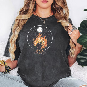 Feuer Haar Frau Mond Konstellation Lagerfeuer Kuns T-Shirt
