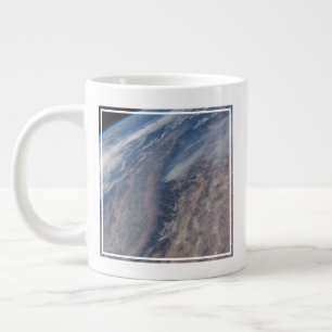 Feuer im Yosemite National Park & Stanislaus Fores Jumbo-Tasse