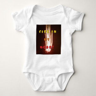 Feuer in meiner Herzkunstschrift Baby Strampler