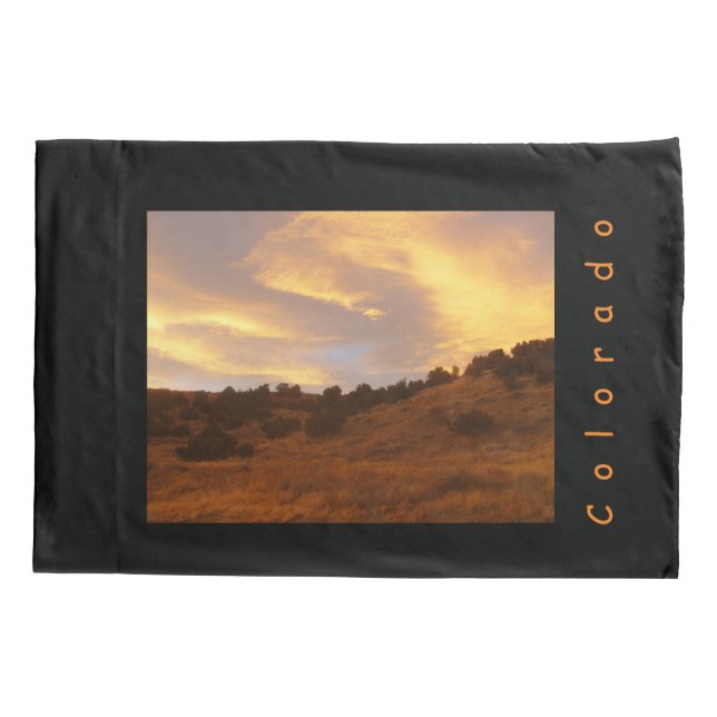 Feuer Sonnenuntergang auf Bergpillowcase Kissenbezug (Rückseite)