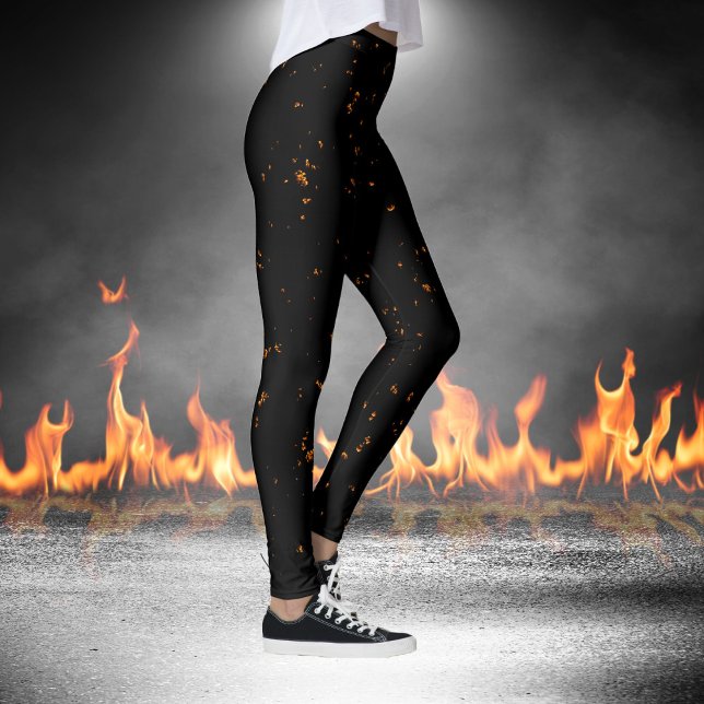 Feuerbrand überlagert das Foto, das die schwarzen  Leggings (Von Creator hochgeladen)