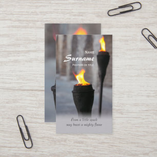 FeuerBurning setzt sich von einem wenigen Funken Visitenkarte