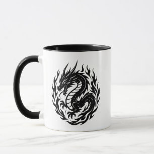 Feuerdrache-Tattoo im gewundenen Stil Tasse