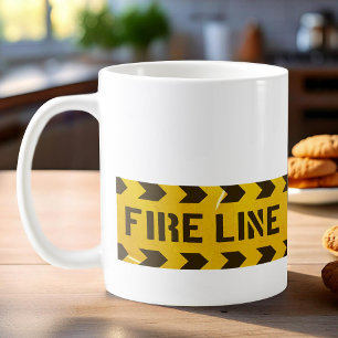 Feuerlinie nicht überqueren gelbe Streifen Kaffeet Kaffeetasse