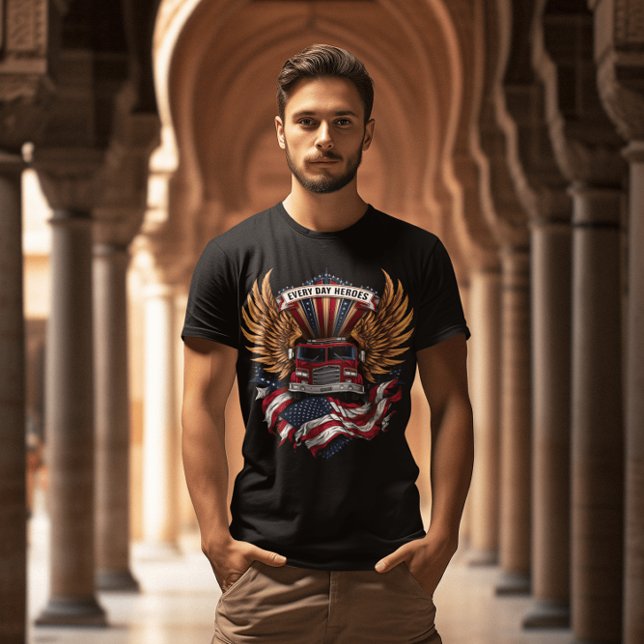 Feuerwagenhero mit Flügeln T-Shirt (Von Creator hochgeladen)