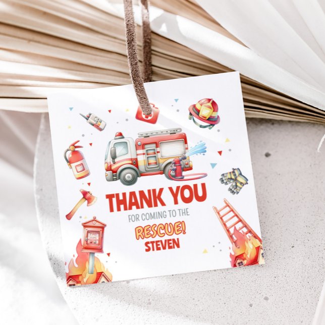 Feuerwehrauto-Geburtstagsfeier Quadrat Geschenkanhänger (Fire Truck Birthday Party Favor Tags)