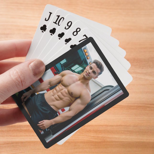 Feuerwehrbodybuilder | Spielkarten (Firefighter bodybuilder on playing cards)