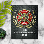 Feuerwehrfamilie Personalisiert Puzzle<br><div class="desc">Fantastischer Familienname des Feuerwehrmanns,  maltesisches Kreuz personalisiert nur für Ihre Familie</div>