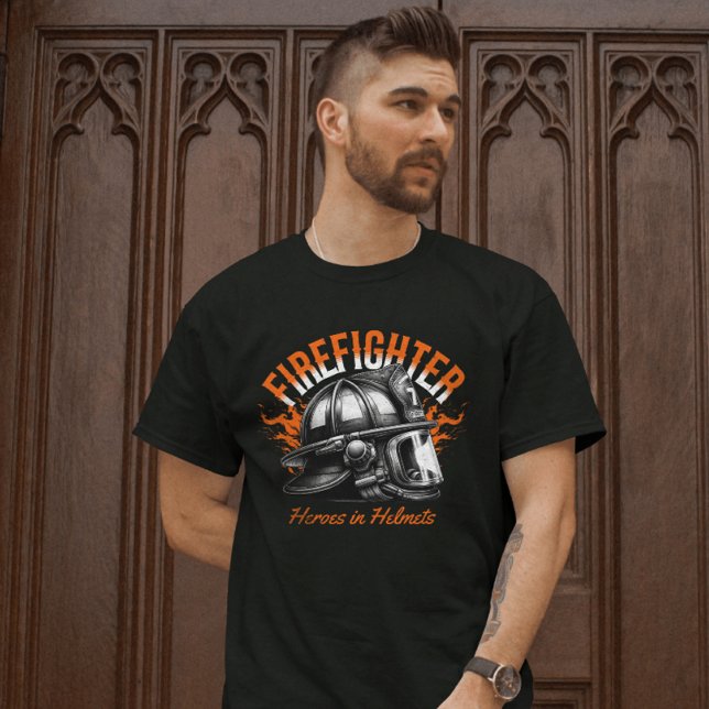 Feuerwehrhelden im Helmets-T - Shirt (Von Creator hochgeladen)