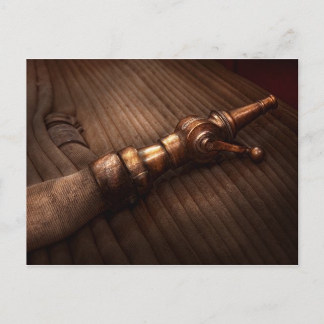 Feuerwehrmann - Es ist höflich, darauf hinzuweisen Postkarte (Vorderseite)