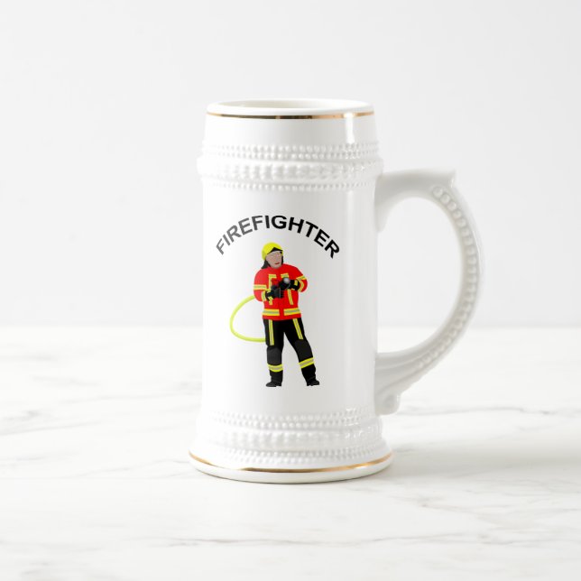 Feuerwehrmann in Einsatzkleidung Bierglas (Rechts)