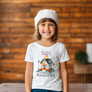 Feuerwehrmann in Station 22 bei Dämmerung T-Shirt