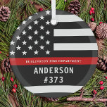 Feuerwehrmann Personalisiert Fireman Thin Red Line Ornament Aus Glas<br><div class="desc">Personalisiertes Thin Red Line Ornament - Amerikanische Flagge in Firefighter Flag Farben, modernes schwarz rotes Design. Personalisieren Sie Ihre Daten mit dem Namen des Feuerwehrmanns oder der Feuerwehr. Dieses personalisierte Feuerwehrschmuck eignet sich hervorragend für Feuerwehr, Feuerwehr oder als Denkmalpflege und Feuerwehr Weihnachtsgeschenke oder kleine Geschenke. Bestellen Sie diese Feuerwehrschmuck Großhandel...</div>
