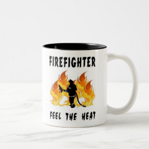 Feuerwehrmänner glauben der Hitze Zweifarbige Tasse