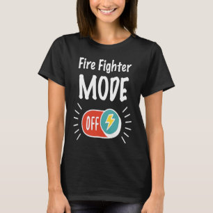 Feuerwehrmodus eingeschaltet für harte Arbeit und T-Shirt