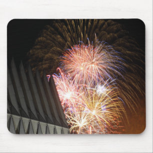 Feuerwerke explodieren mousepad