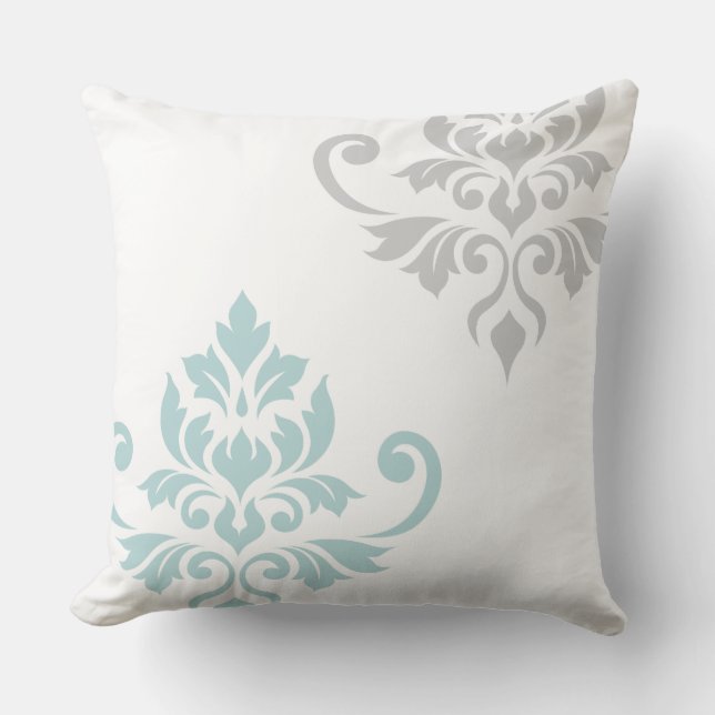 Feuille Damask Art I Duck Egg Blue & Grey on White Kissen (Vorderseite)